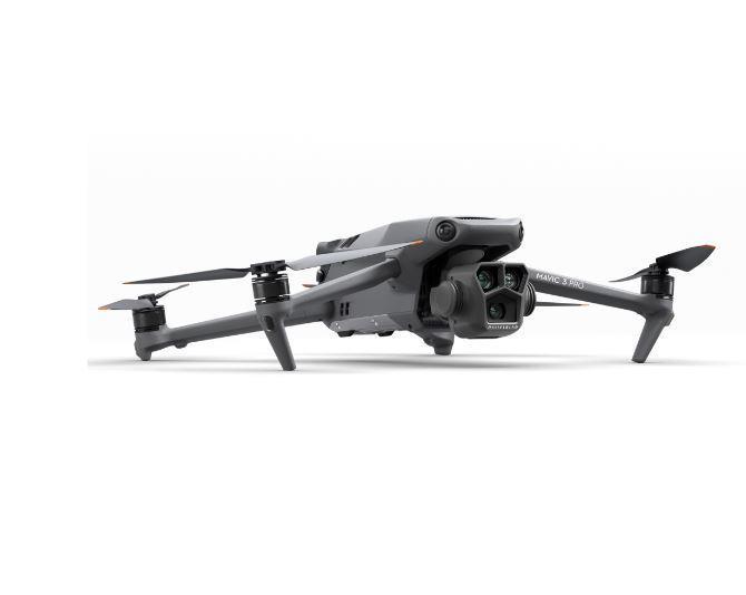 DJI Mavic 3 Pro Fly More Combo (DJI RC) Professional CP.MA.00000660.03