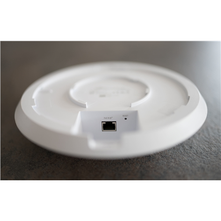 Ubiquiti WiFi 6 Long-Range Access Point: 2.4 GHz/5 GHz