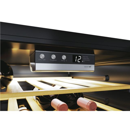 Candy Wine Cooler CWC 200 EELW/N Energy efficiency class G