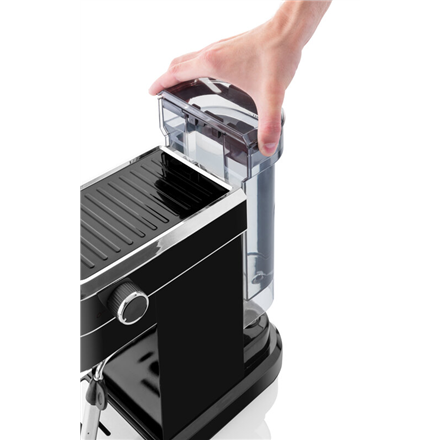 ETA | Espresso coffee maker | ETA618190020 Storio | Pump pressure 20 bar | Built-in milk frother | S