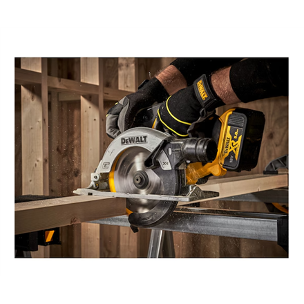 18V XR Brushless 165 mm Circular Saw | DCS565N-XJ | 2400 W