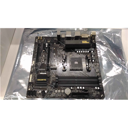 SALE OUT. GIGABYTE B550M DS3H 1.0 M/B