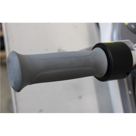 SALE OUT. Ninebot by Segway eKickscooter ZING C10