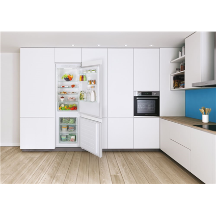 Candy Refrigerator CBL3518F Energy efficiency class F