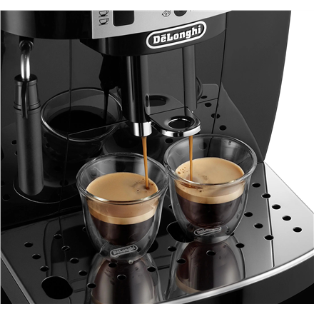 Delonghi | Coffee Maker | ECAM22.115.B Magnifica S | Pump pressure 15 bar | Built-in milk frother | 