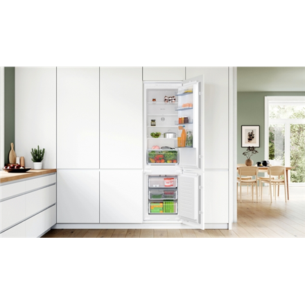 Bosch Refrigerator KIN96NSE0 Series 2 Energy efficiency class E Built-in Combi Height 193.5 cm No Fr
