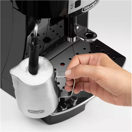 Delonghi Coffee Maker ECAM 22.110.B Magnifica S Pump pressure 15 bar Built-in milk frother Automatic