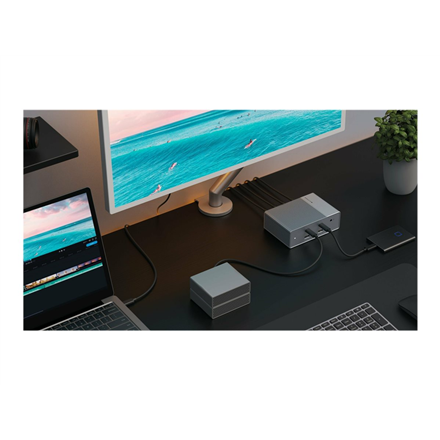 Hyper | HyperDrive Universal GEN2 15-in-1 USB-C Triple Video Docking Station For MST enabled devices