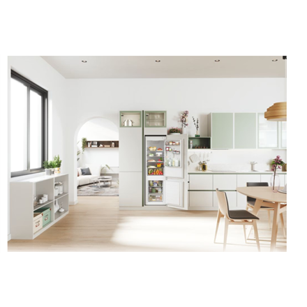 Refrigerator | CBL3518E | Energy efficiency class E | Built-in | Combi | Height 177.2 cm | Fridge ne