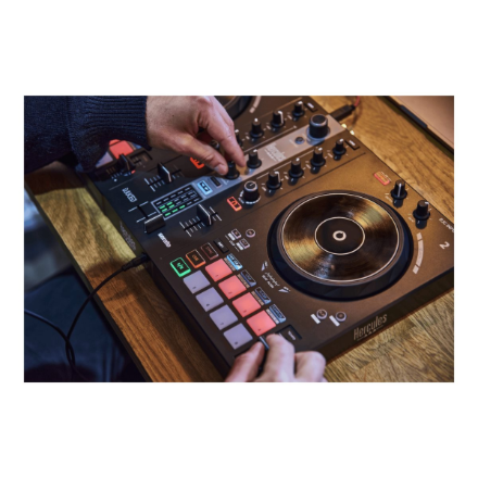 Hercules | DJ controller | DJ Essentials Kit | Speakers | USB connectivity