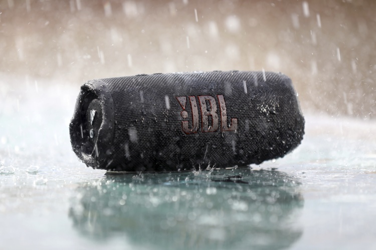 JBL Charge 5 Portable Speaker, Wired & Wireless, Bluetooth, Black